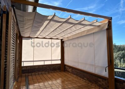 TOLDO CORTAVIENTOS COFRE MADRID PERGOLA 80 X 40 CON CORTAVIENTOS COFRE EN LAS ROZAS MADRID 2