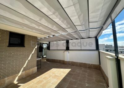 TOLDO CORTAVIENTOS COFRE MADRID PERGOLAS 80 X 40 Y CORTAVIENTOS COFRE EN PINTO MADRID 2